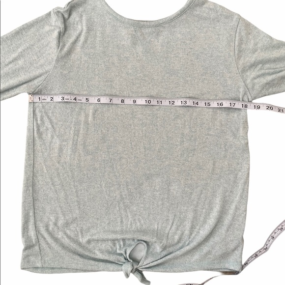 Girl Junior Size XL Old Navy Tie Hem Sweater - Picture 4 of 6